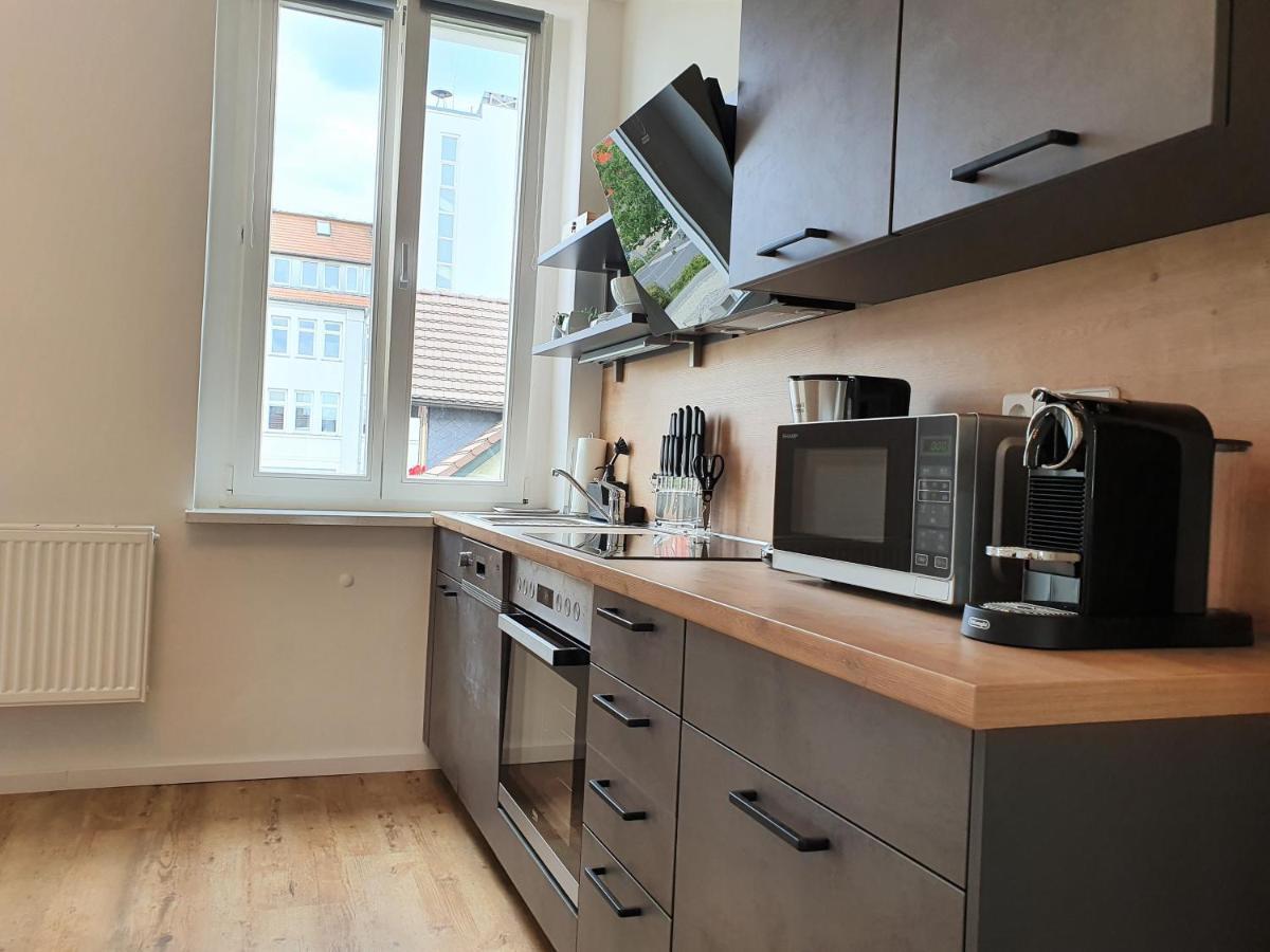 PB Ferienwohnungen - FeWo 4 - Stilvoll eingerichtetes Studio im Herzen Senftenbergs Exterior foto